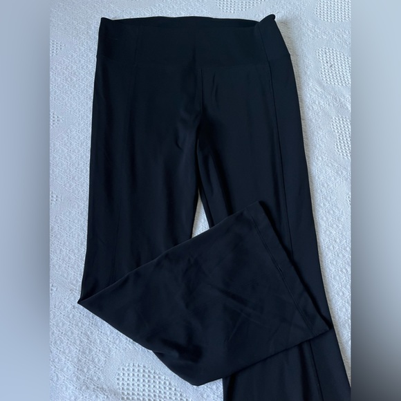 Athleta Pants - Athleta dressy flare pants🌿